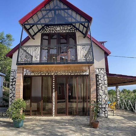 Kirta Hotel Gordi Luaran gambar