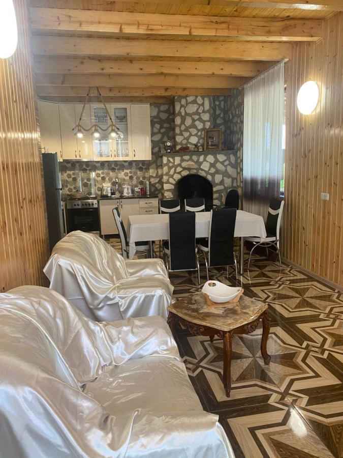 Kirta Hotel Gordi Luaran gambar