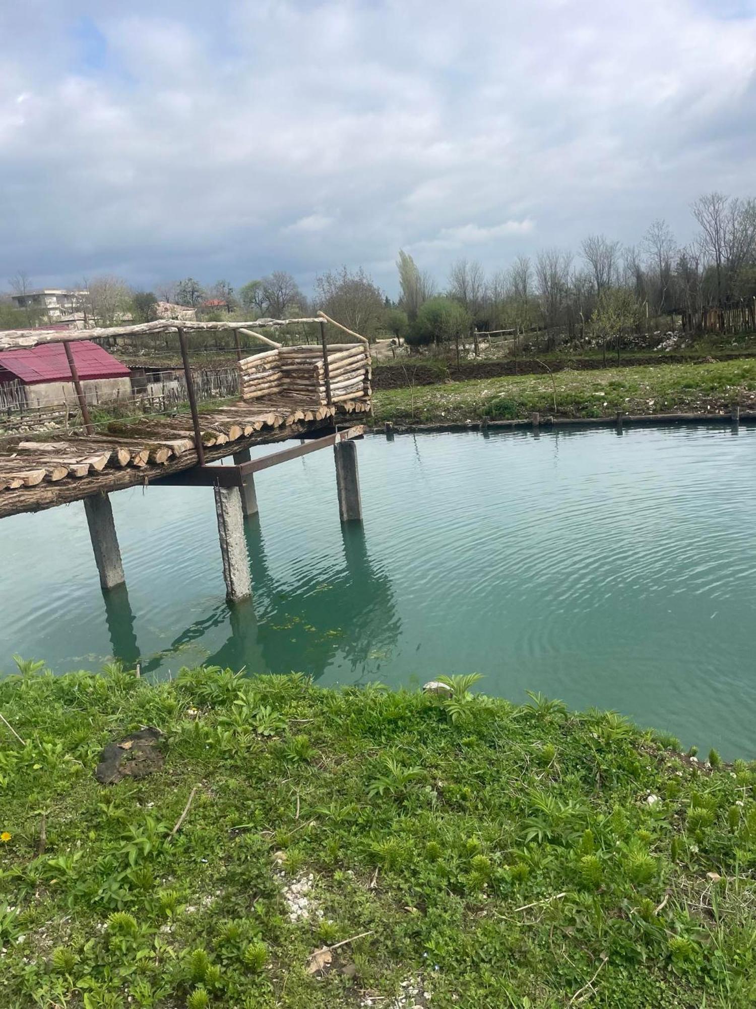 Kirta Hotel Gordi Luaran gambar