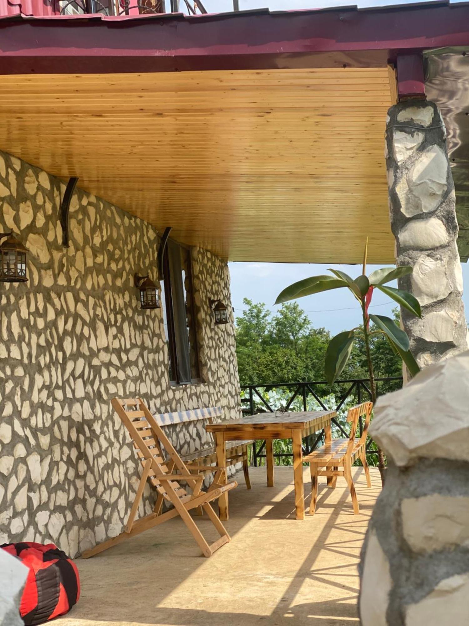 Kirta Hotel Gordi Luaran gambar